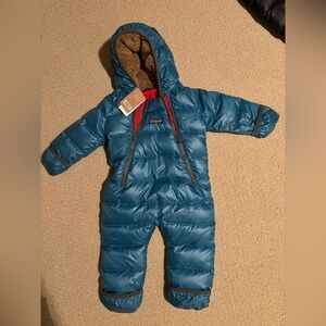 Patagonia infant bunting suit